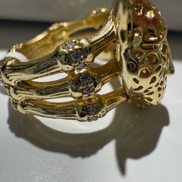 Kendra Scott Maura Jag Gold Ring - Picture 5 of 10